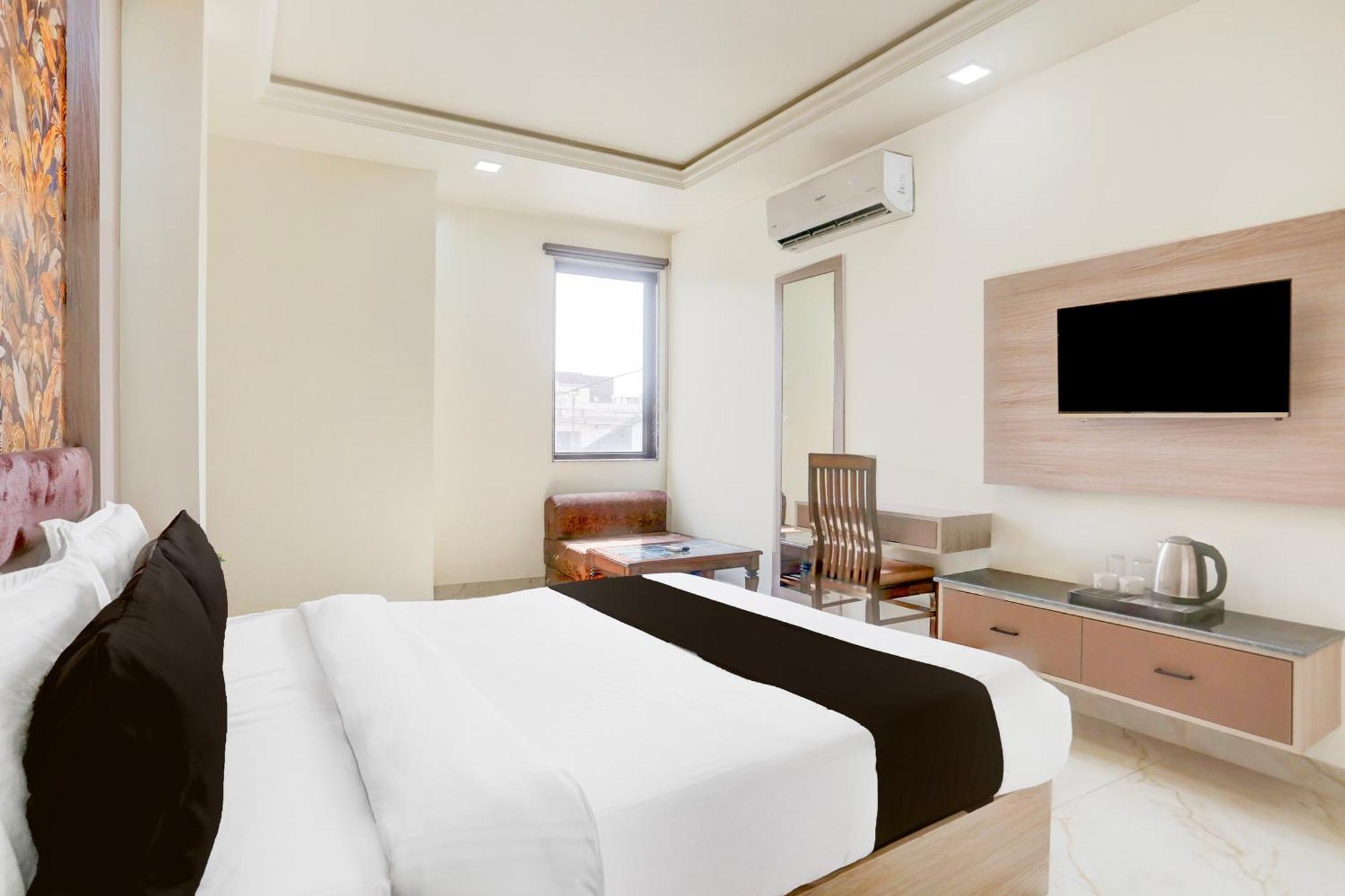 OYO RDP084 Hotel The Vidya Grand Rudrapur Zewnętrze zdjęcie