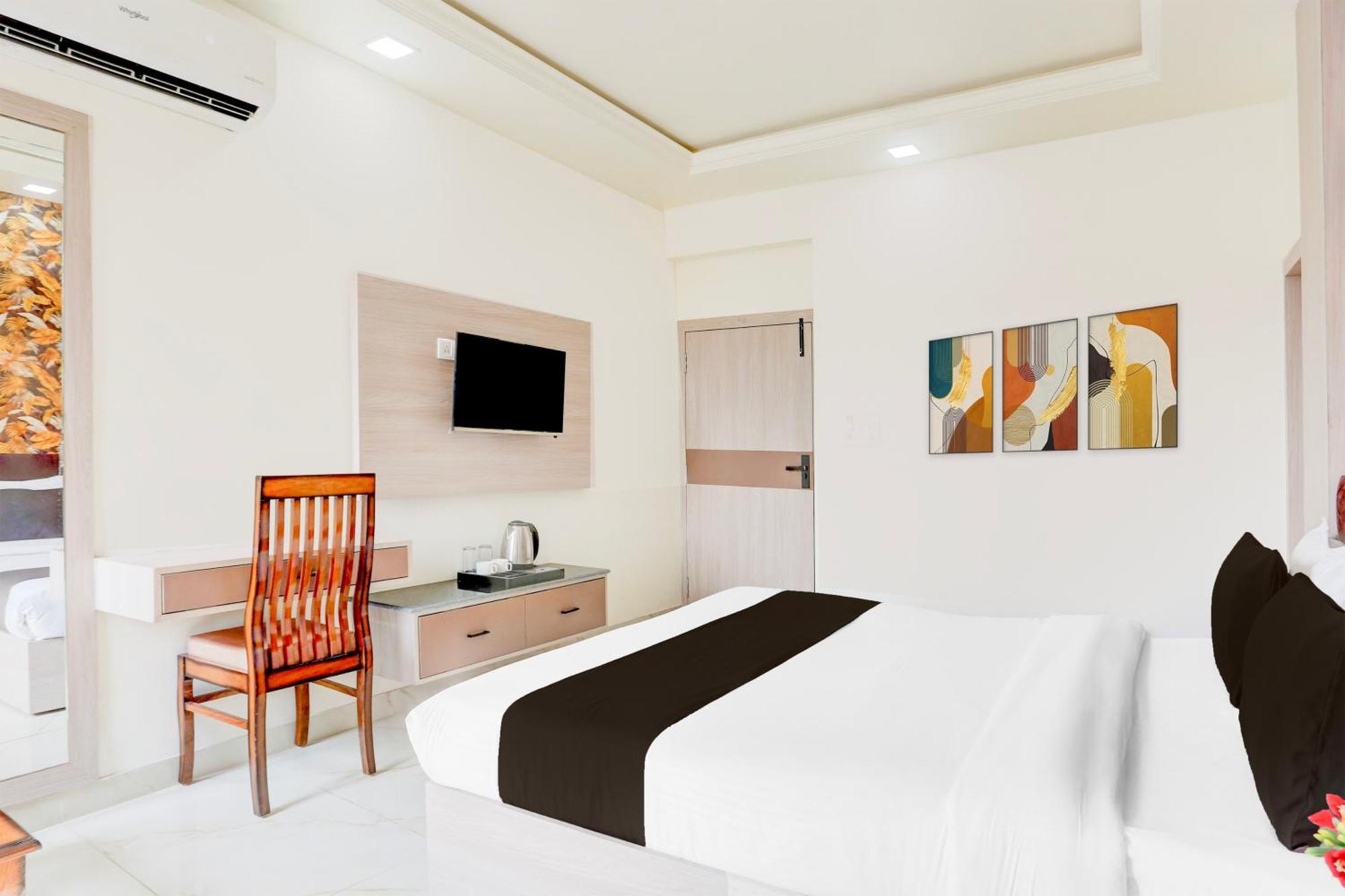 OYO RDP084 Hotel The Vidya Grand Rudrapur Zewnętrze zdjęcie